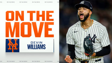 Devin Williams signs with the Mets