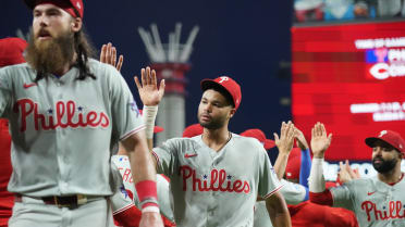 Jhoan Duran seals the Phillies' 1-0 win