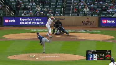 Trevor Larnach produce con un boleto