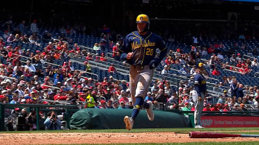Joey Ortiz lifts sac fly, plates Brandon Lockridge