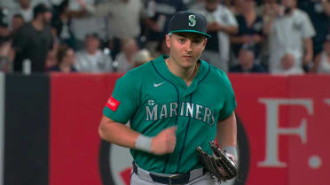 Dominic Canzone nabs Ryan McMahon at second