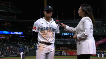 Leo Rivas on getting on base in key moments