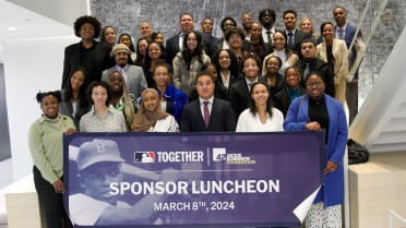 MLB Hosts Jackie Robinson Foundation Scholars