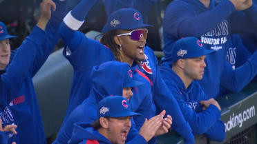 Los Cachorros anotan 4 en la 1ra del Juego 3