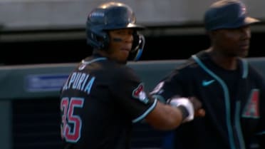 Jose Alpuria's RBI groundout