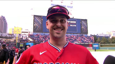 Nathaniel Lowe on Game 3 win, Halpin, crowd energy