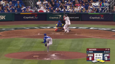 Andres Machado escapes jam in the 8th