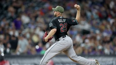 Merrill Kelly spins first career complete game