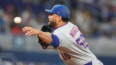 Sean Manaea poncha a Xavier Edwards