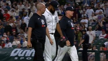 Kenley Jansen sale del juego por lesión