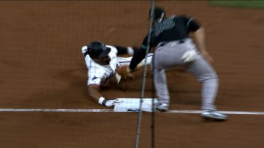 Otto Lopez steals third after review 