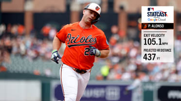 Pete Alonso's towering 437-foot home run