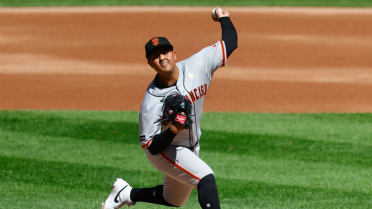César Perdomo poncha a 4 en su 1ra apertura en MLB