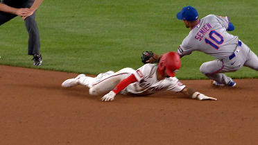 Nasim Nuñez steals his 20th base of the season