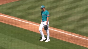 George Kirby poncha a cuatro