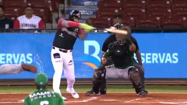 Luis García Jr.'s RBI double