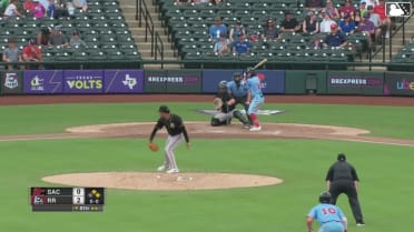 Cameron Cauley homers (4) on a fly ball to left center field. Aaron Zavala scores. Trevor Hauver scores.