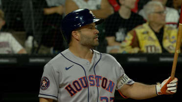 Astros reaccionan con 8 carreras en el 6to inning