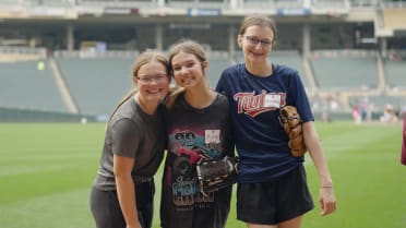 2022 Girls Baseball Camp
