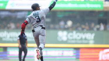 Esteury Ruiz's solo homer (5)