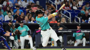 Heriberto Hernández's solo home run (24)