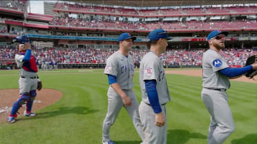 Jacob Webb seals Cubs' win