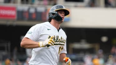 Nick Kurtz produce 2 con jonrón