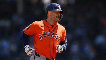 Christian Walker suelta 2 jonrones en el juego