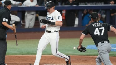 Los Marlins anotan cuatro carreras en la 4ta entrada