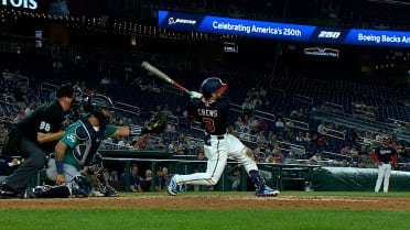 Dylan Crews' solo homer (3)