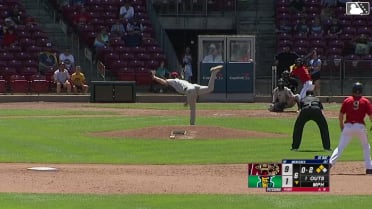 Yasser Mercedes homers (3) on a fly ball to left field. Eduardo Tait scores. Brandon Winokur scores.