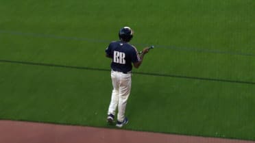 Bat boy makes great catch