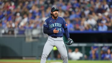 Andrés Muñoz notches his 9th save of the season