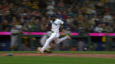 Randy Arozarena's sacrifice fly