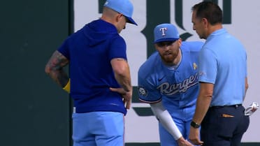 Brandon Nimmo stays in game after awkward throw