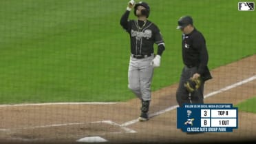 Tommy White's solo home run (4)