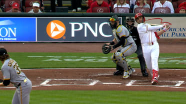 Sal Stewart gets on base three times vs. Pirates