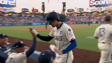 Los Dodgers anotan 5 carreras en la 2da entrada