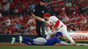 Masyn Winn completes inning-ending double play