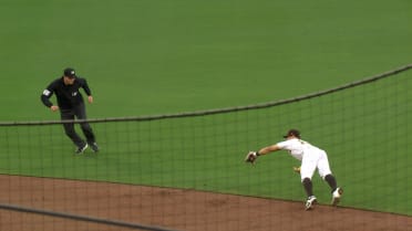 Sung-Mun Song's diving catch
