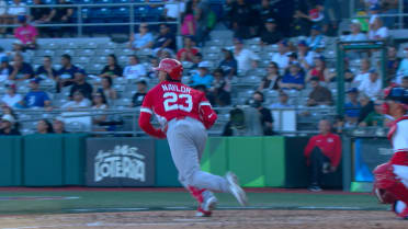 Bo Naylor pega doble remolcador