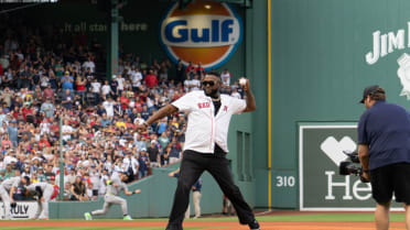 David Ortiz throws out the first pitch in Fenway
