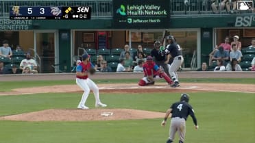 George Lombard Jr. singles on a sharp line drive to right fielder Bryan De La Cruz. Jonathan Ornelas scores. Duke Ellis scores.