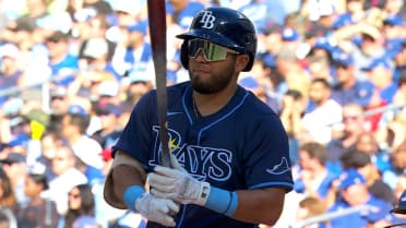 Jonathan Aranda da hit de dos rayas