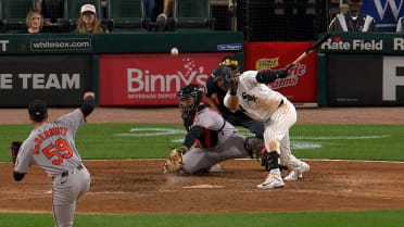 Chase Meidroth scores on wild pitch