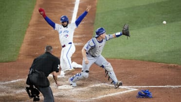 Rojas throws out Kiner-Falefa after call is confirmed