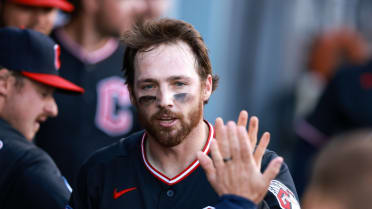 Daniel Schneemann scores on stolen base, error