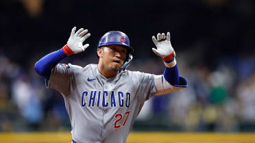 Seiya Suzuki pega jonrón solitario