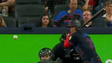 Ernie Clement's solo homer (3) 