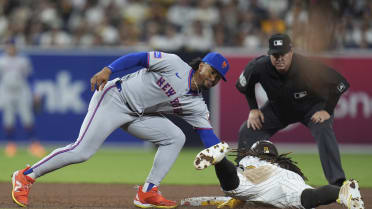 Torrens retira a Tatis Jr. en la 2B